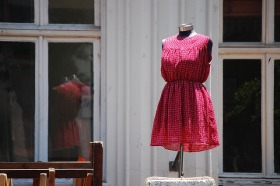 gallery/dress-1200115_640